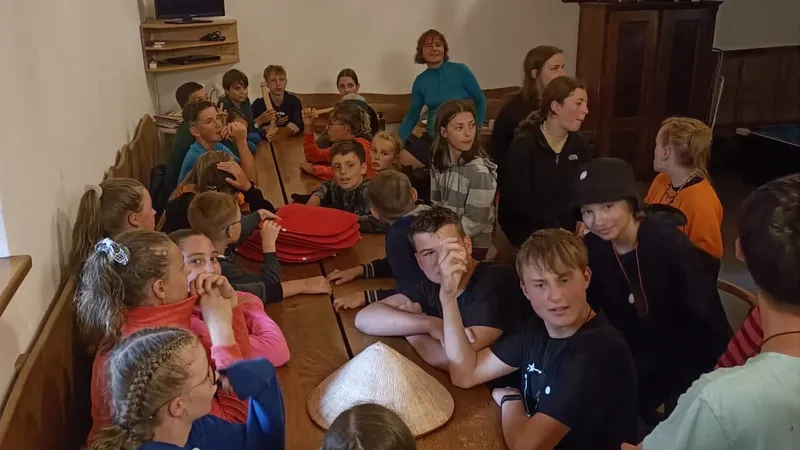 e7c05c3f-a7c5-4243-92ad-8381c863bada